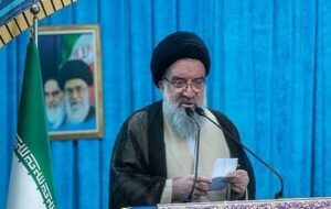 آیت‌الله خاتمی: بی‌حجابی شکستن زیست عفیفانه و اهانت به دین و قانون است