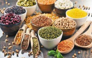 قیمت هرکیلو لوبیا چیتی برای مصرف کننده ۴۰۰ هزارتومان