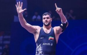 معصومی فدراسیون کشتی را دور زد
