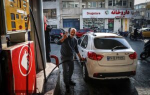 هشدار مهم درباره افزایش قیمت بنزین / خودروهای ایرانی دو برابر دنیا می‌سوزانند