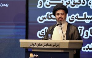  انتقال فرهنگ ایثار و مقاومت به جامعه در جشنواره تئاتر ارتش