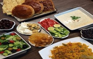بایدها و نبایدهای غذایی برای سحری و افطاری