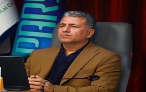 نه «خوش‌بینی ساده انگارانه» نه «تاب‌آوری در فشار»