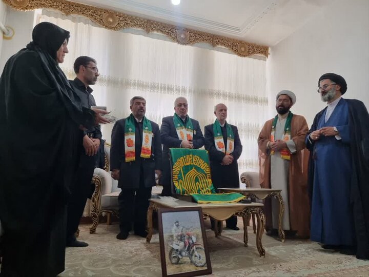 الشتر و نورآباد «زیر سایه خورشید» الشتر و نورآباد زیر سایه خورشید