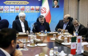 عارف: باید در مدیریت جهادی ساعت را از مچ خود باز کنیم!